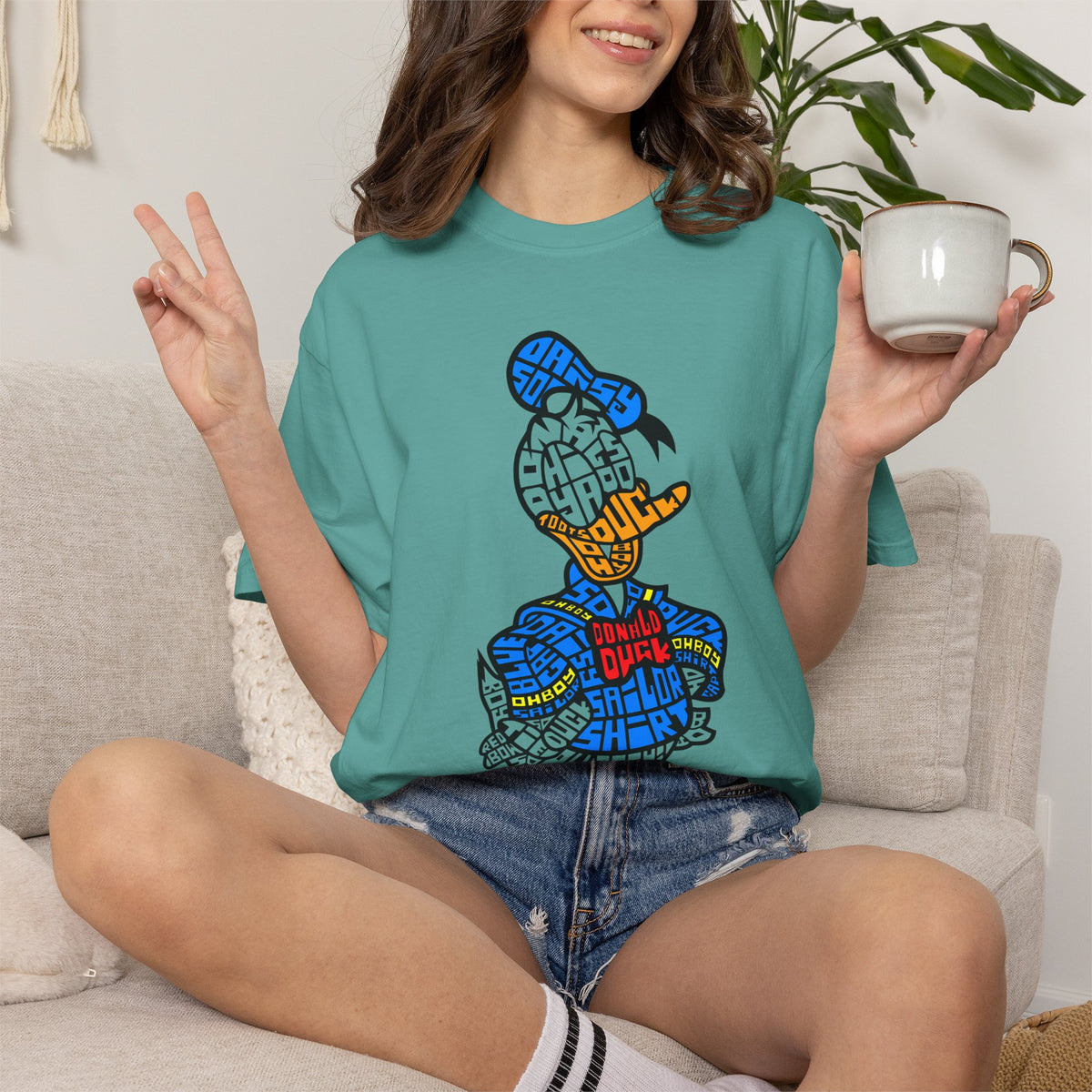 Graphic T‑Shirt — Colorblock Word Art Cartoon Duck Design