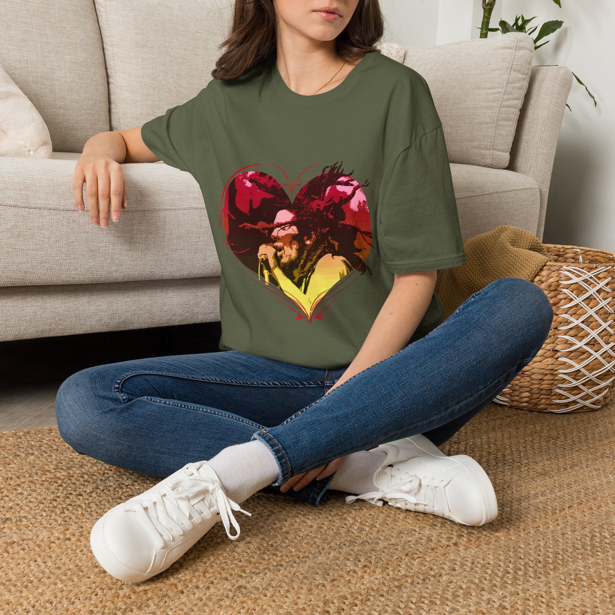 Heart Graphic T-Shirt — Vintage Couple Silhouette Love Tee