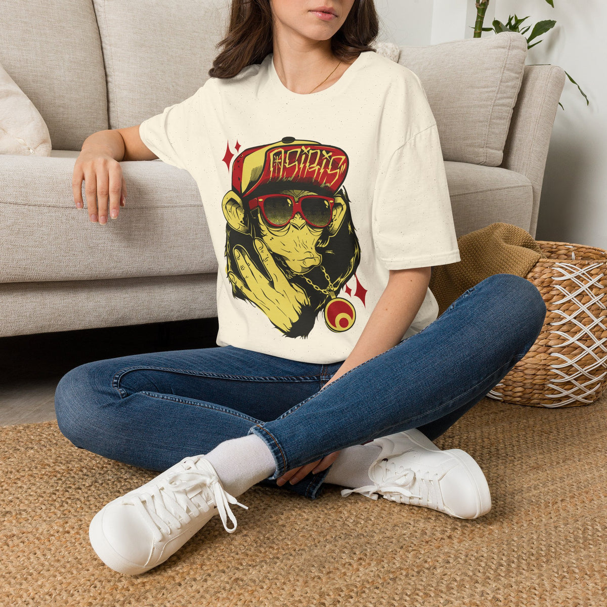 Monkey Streetwear T-Shirt — Retro Graphic Ape with Sunglasses & Cap