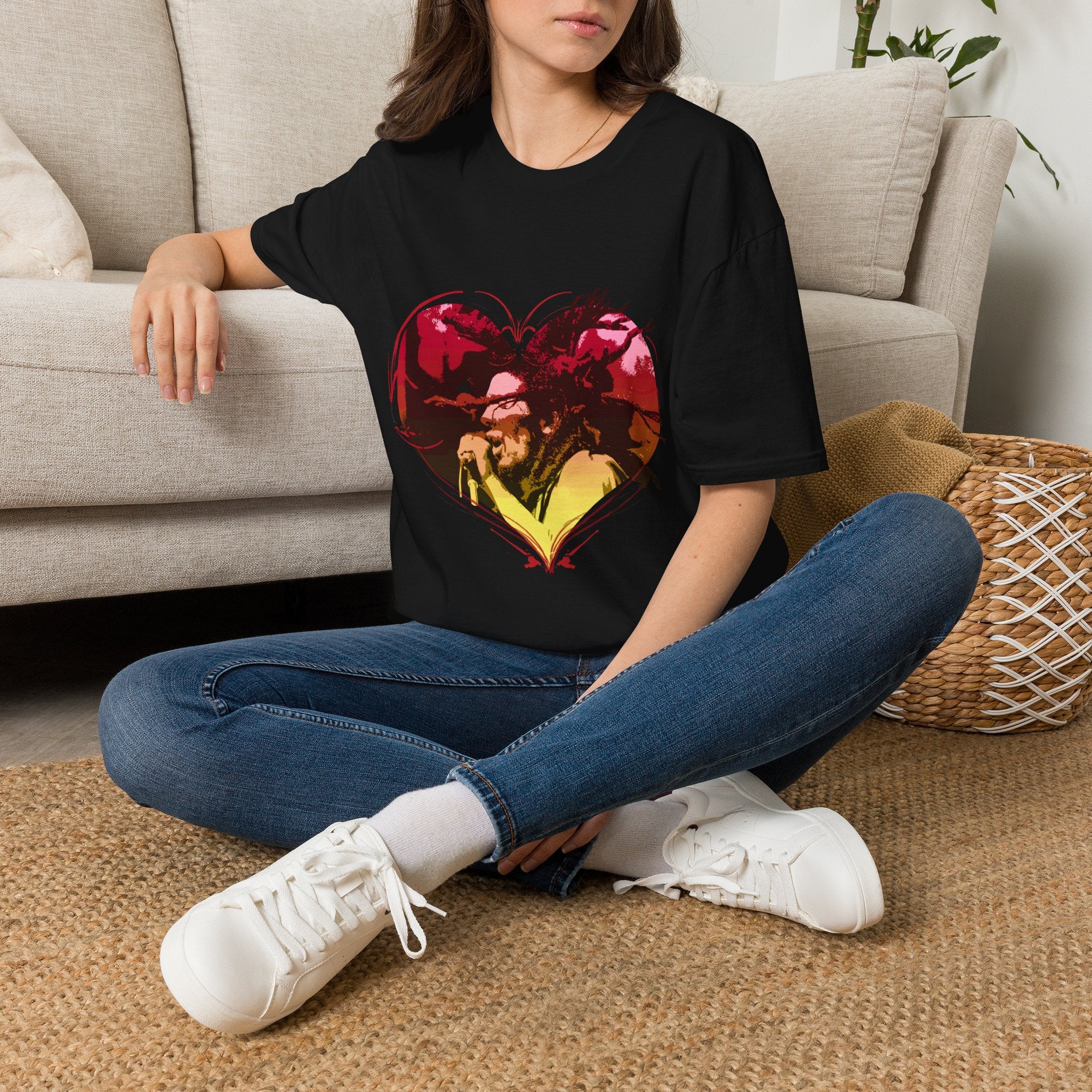 Heart Graphic T-Shirt — Vintage Couple Silhouette Love Tee