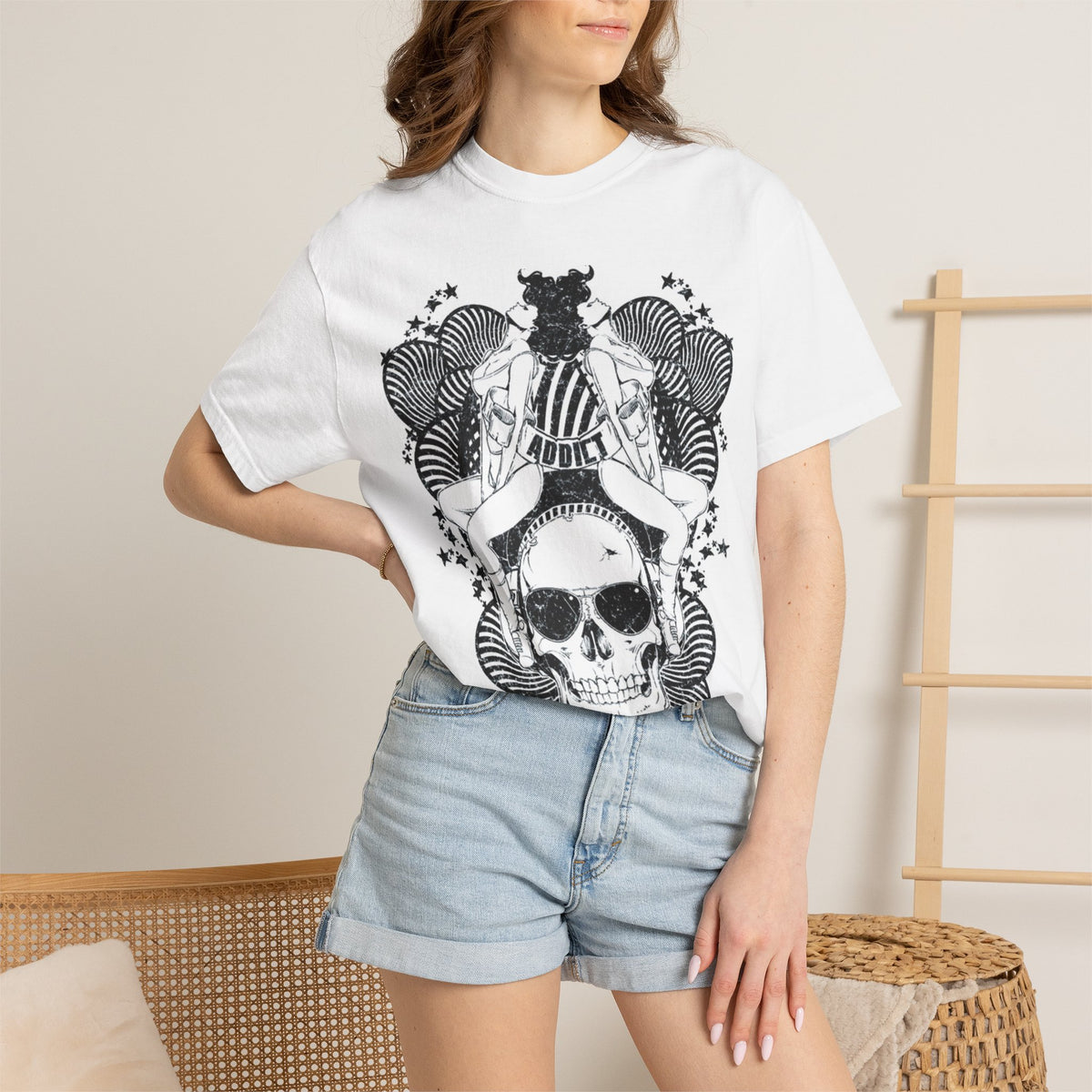 Skull & Rose Tarot Tee — Gothic Skull Graphic T-Shirt